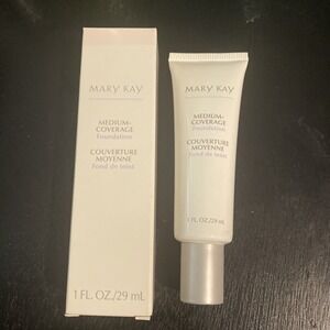Mary Kay New Old Stock Medium Coverage Ivory 104 grey cap 355100